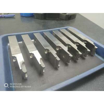 Precision Auto Connector Mold Parts Fabrication Solution With Complete Machinining Services