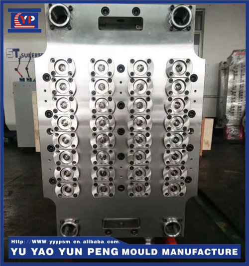 Precision Plastic Mold Manufacturer, Cheap Plastic Injection Mould of Auto plastic parts in China   (From Cherry)