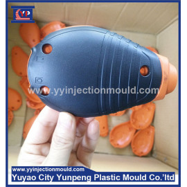 Computer mouse cover injection mold with rubber in China