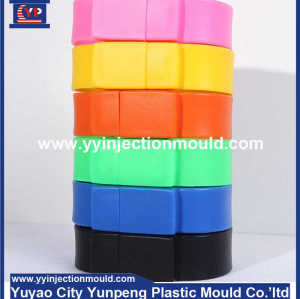 popular colorful Silicone bracelet moulding Production Manufacturer costomized designs Plastic Injection (From Cherry)
