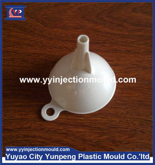 plastic filler mould/die-oil funnel mold-plastic tundish mould-plastic injection tool/die  (From Cherry)