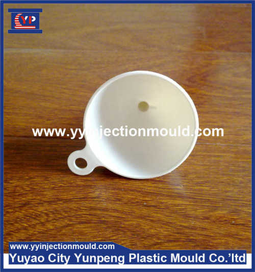 plastic filler mould/die-oil funnel mold-plastic tundish mould-plastic injection tool/die  (From Cherry)