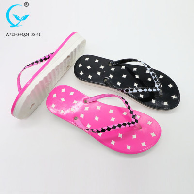 Ladies flat footwear summer slippers comfort flip flops personalized