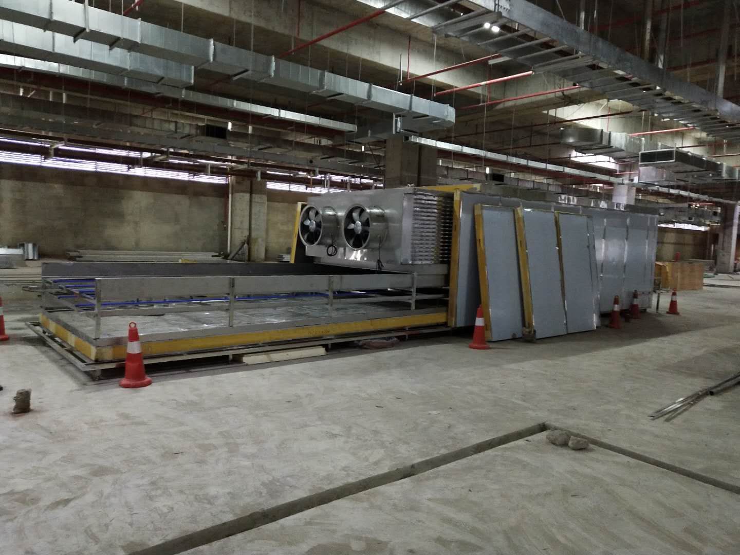 First cold chain engineers in Jordan successfully installed 500kg/H tunnel quick machine for chicken breast