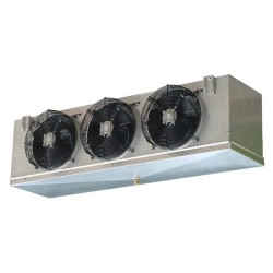 Cold storage and cold room with low temperture mounted evaporative air cooler