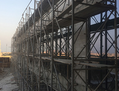 14- Instalación de paredes y ventanas externas-Proyecto Doha Modern Palace