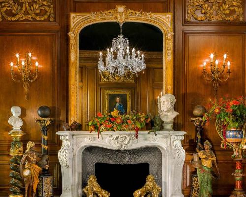 China Fireplace Manufacturer Custom Hand Carved Classic Beige Marble Statue Fireplace Surround for Interior Decor