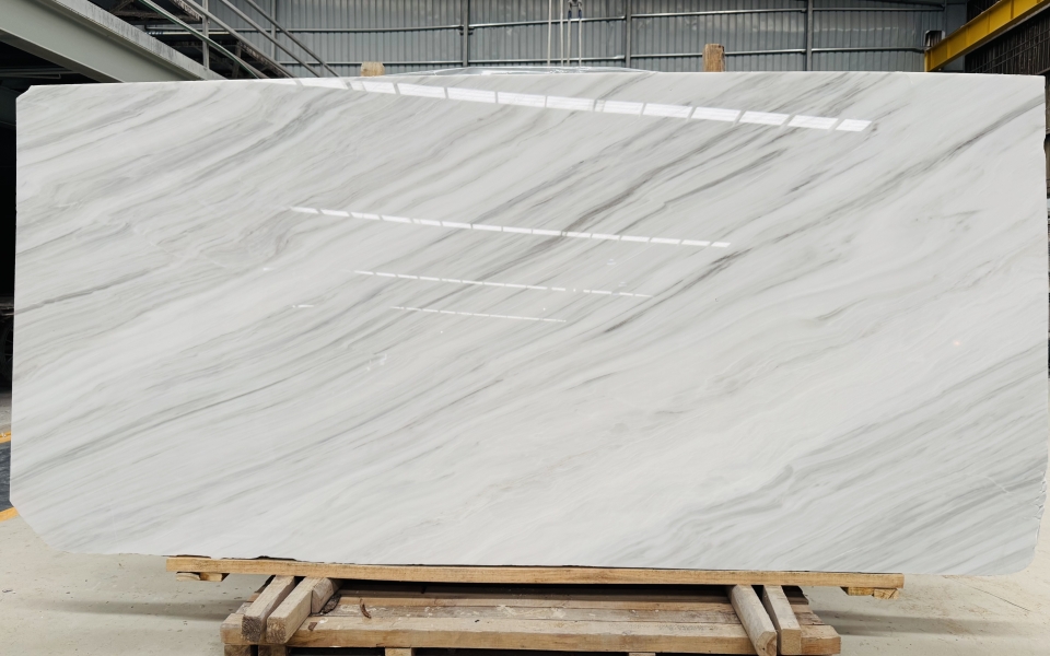 Timeless Gray-and-White Veining Patterns