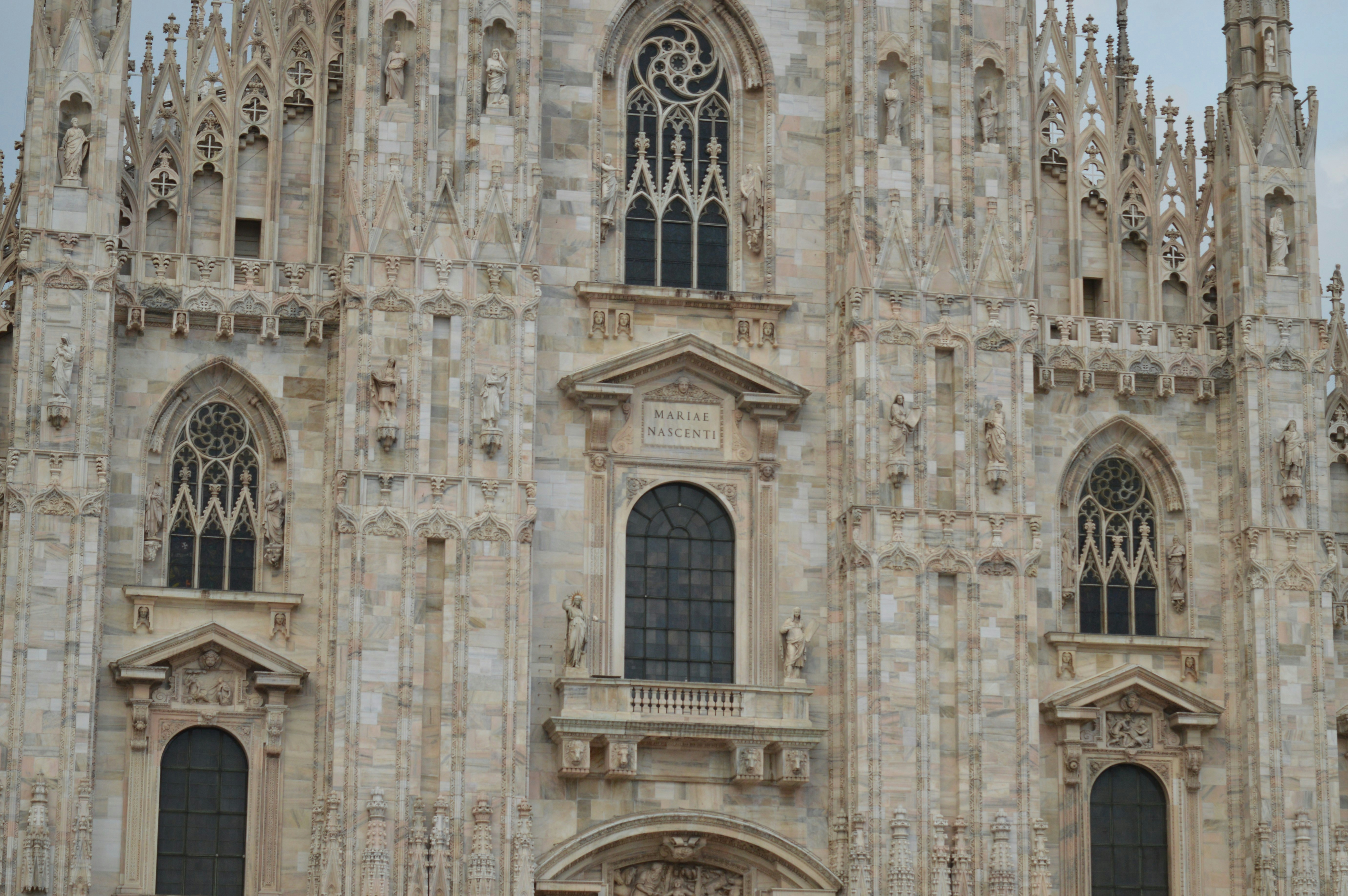 Understanding the Splendor of Milano White Marble in Milan's Duomo