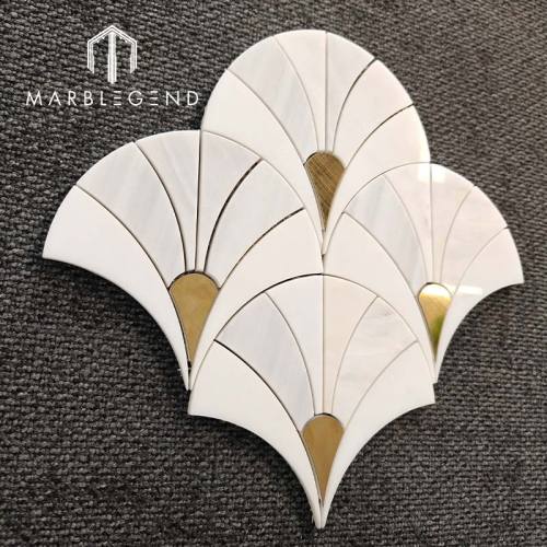 Art Deco Fan Shape Milano White Marble Mosaic Tile with Brass Inlay Waterjet Wall Tile for Villa Interior