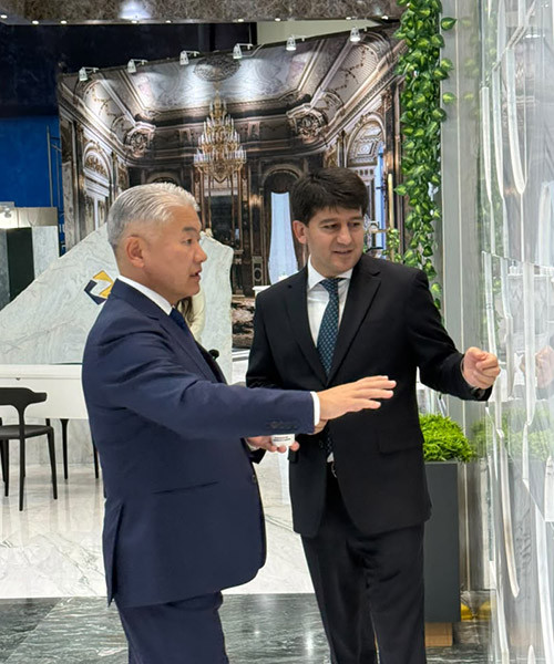 Dushanbe EXPO: Tasso White Welcomes Government Representatives from Mongolia and Tajikistan