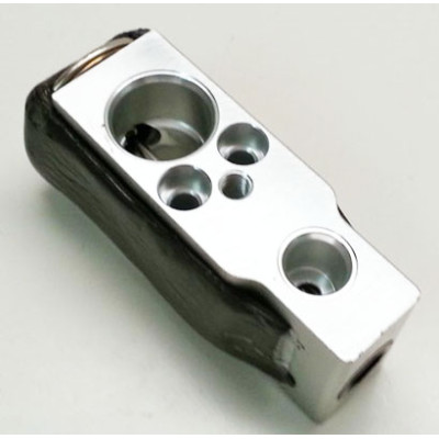 favorable price and high quality Expansion Valve LEXUS RX Toyota Yaris VENZA 2008- 88515-0K231 447500-2650