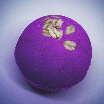 Custom natural fizzy japanese bath bombs salt for sale with little gifts inside
