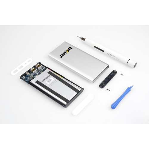 How to remove the power bank?