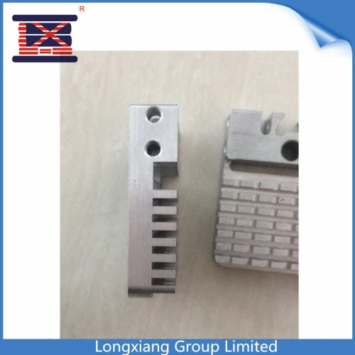 Longxiang-Aluminiumstahl CNC-Bearbeitungsservice-Teil-Bearbeitung maschinell bearbeitete anodisierte Aluminium zerteilt schnellen Prototyp