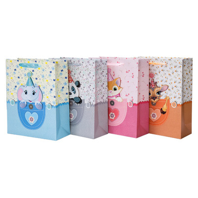 Nouveaux sacs-cadeaux de papier de bébé et de fille avec 4 conceptions assorties dans l'emballage de Tongle