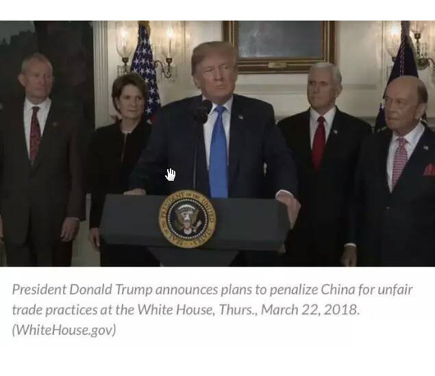 Trump decide aumentar os impostos alfandegários de importação de 25% sobre produtos chineses