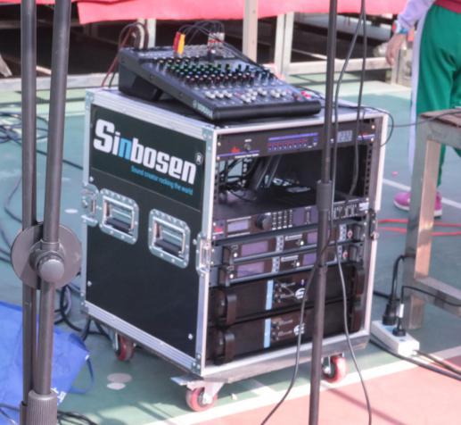 Why choose these models of equipment to organize this 500-person chorus competition?