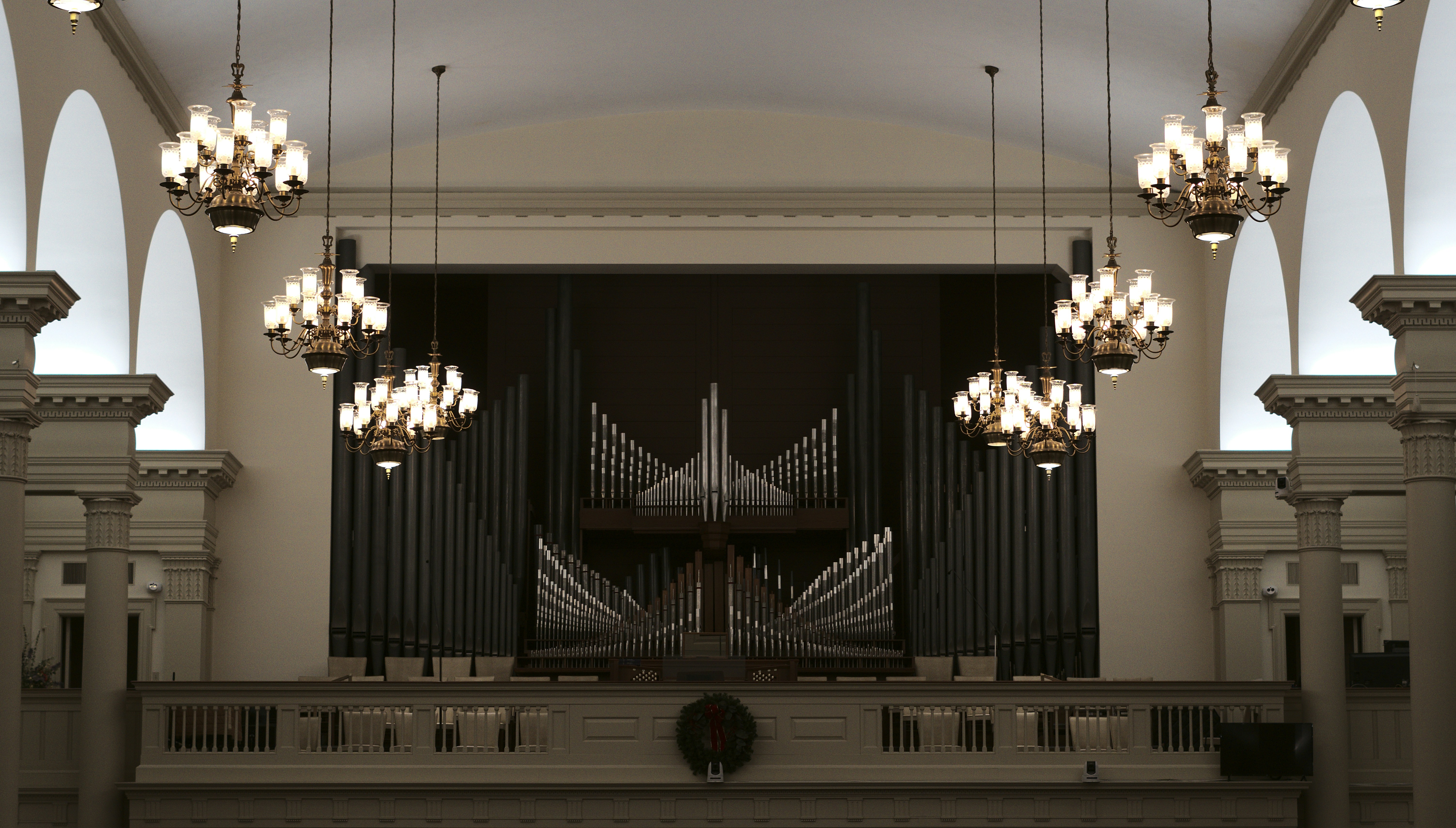 QSC KLA12 Line Array Installation A pair of QSC KLA12 arrays flown in a house of worship