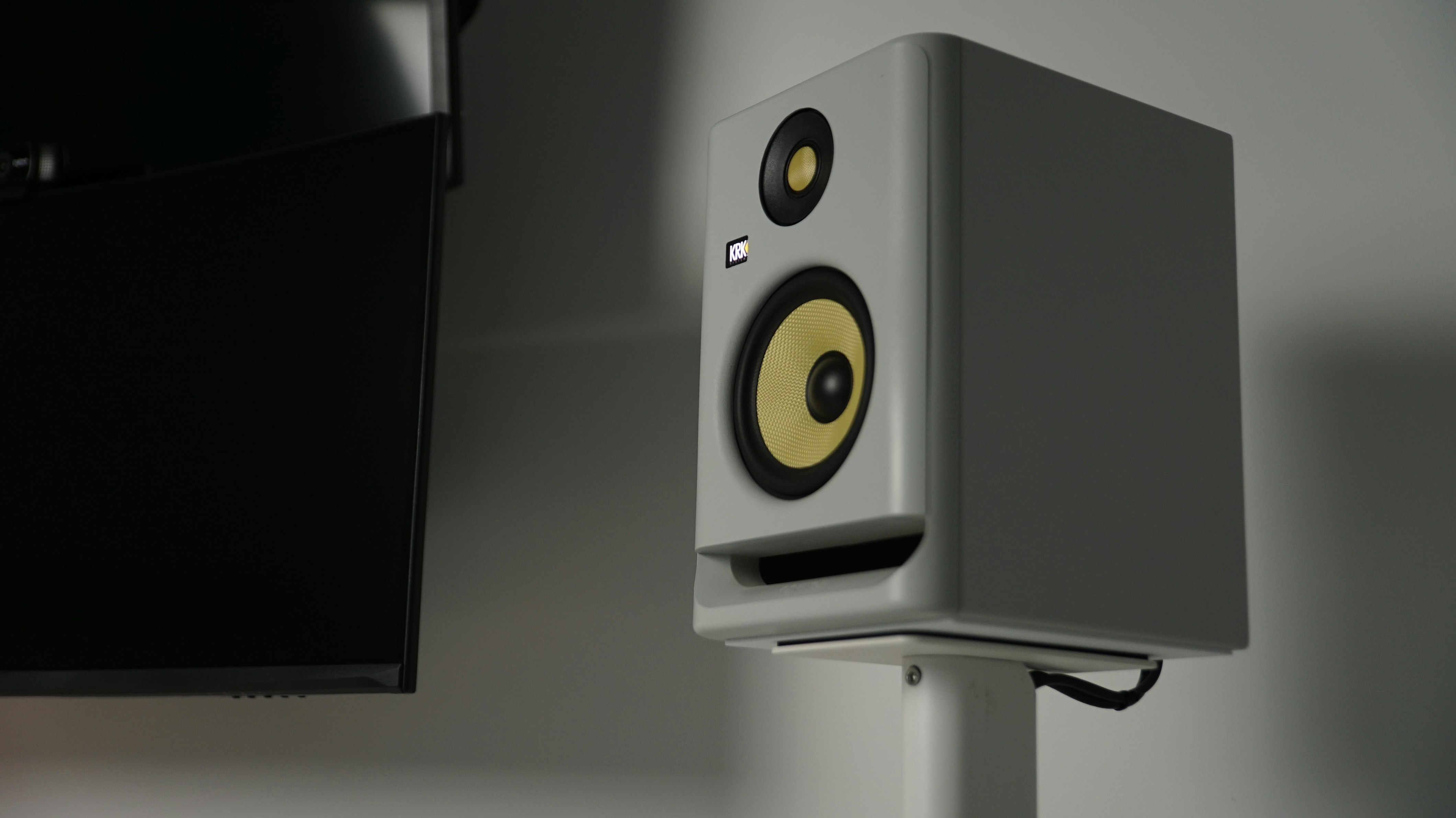 What Essential Accessories Do Professional Audio Speakers Need for Peak Performance?