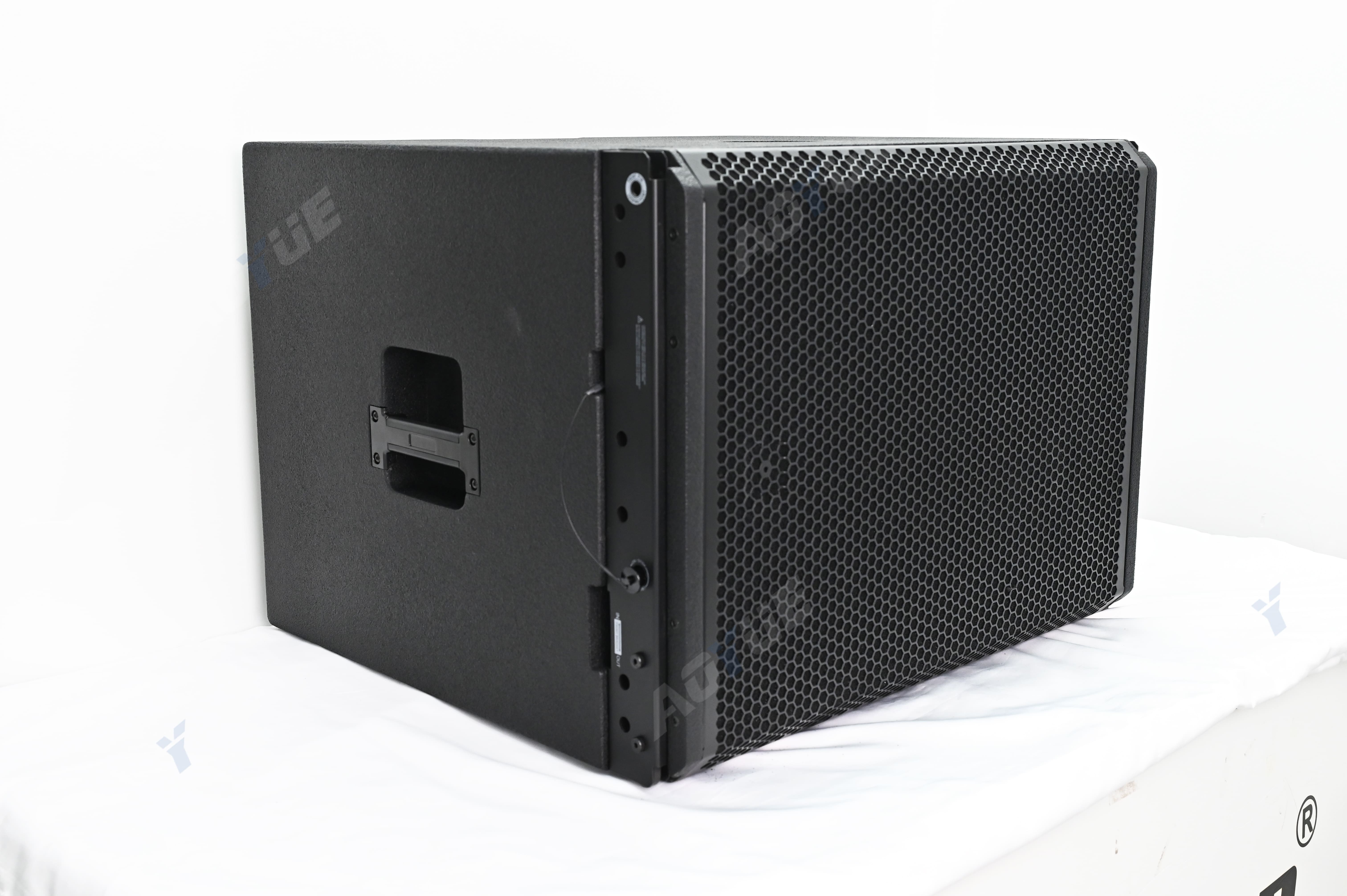 HL-38AS active single 18-inch subwoofer and H-50A dual 12-inch three-way active line array system