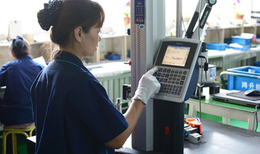 The use of high precision automatic measuring machine.jpg