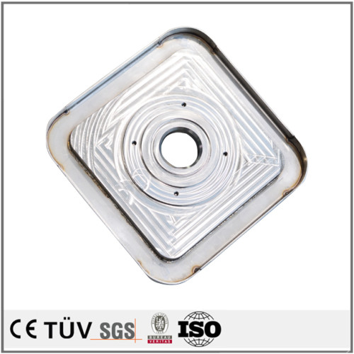 ユニクロメッキしたSS400材ので精密溶接部品です。