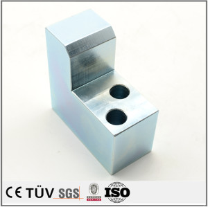 Q 235材質、表面黒芯メッキ，青い白亜鉛メッキ処理