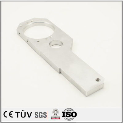 加工中心加工铝制部品，批量单品加工，出口部品