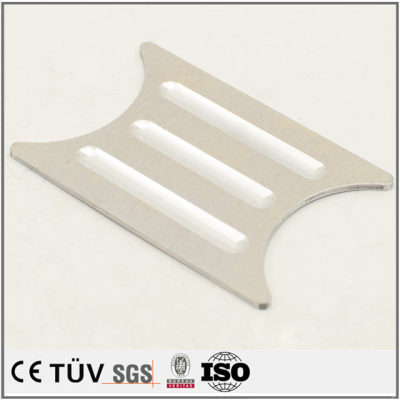 A5052材质。加工中心加工，激光切割研磨等高精密部品