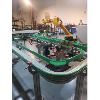 Bottle and carton transmission conveyor automation line with robot