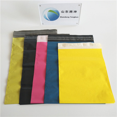 Poly Mailers Envelopes Mailing Bags com cores diferentes