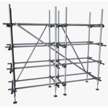 Double tubing standing tubes used in the scaffolding system.