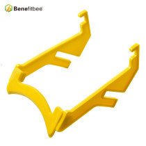 Wholesales Muti-Fuction Beekeeping Equitment Plastic Honey Tank Pail Perch Stand Support