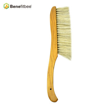 Bent Third Rows Wooden Handle Bee Brushes For Beekeeping Tools