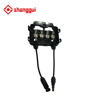 outdoor 200W-300W Solar Junction Box PV ppo used for solar Power System 4 Rails 3 Diodes