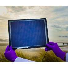 Supersizing solar cells: researchers print module six times bigger than previous largest