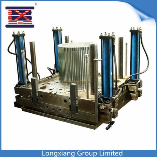 Longxiang plastic injection mould factory