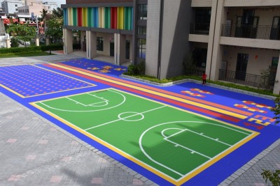 Pp.-synthetischer ineinandergreifender tragbarer Sportboden entfernbarer Basketballplatz im Freien Sportbodenbelag