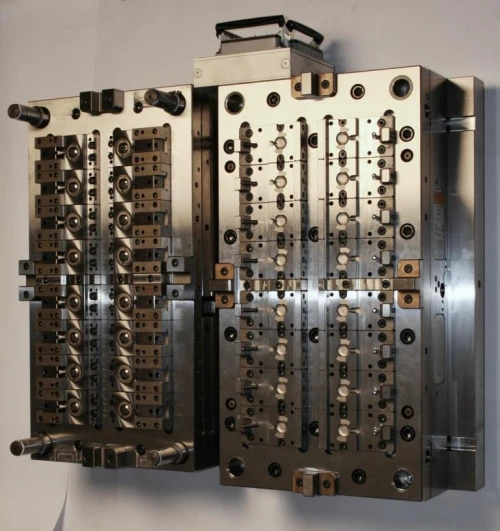 moldes plásticos multi-cavidades P20 H13 para produtos eletrônicos