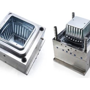 Superior Plastic Injection Mould Maker container mould dumpster plastic injection mold