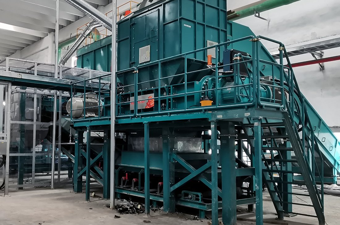 Double-Shaft Shredder: The Perfect Solution for Coarse Solid Waste Crushing