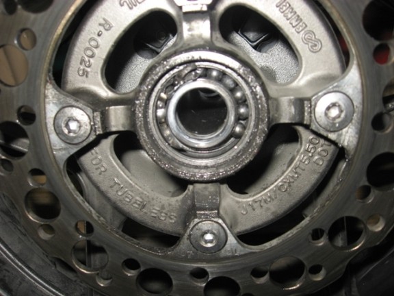 Complete Analysis of What Are The Early Damage of Motorcycle Wheel Bearings