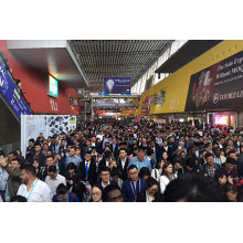 Welcome customers' visit from the Canton Fair in April