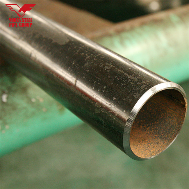 Black welded steel pipe