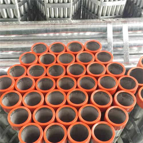 Tubos de acero soldado al carbono galvanizado en caliente con extremos roscados