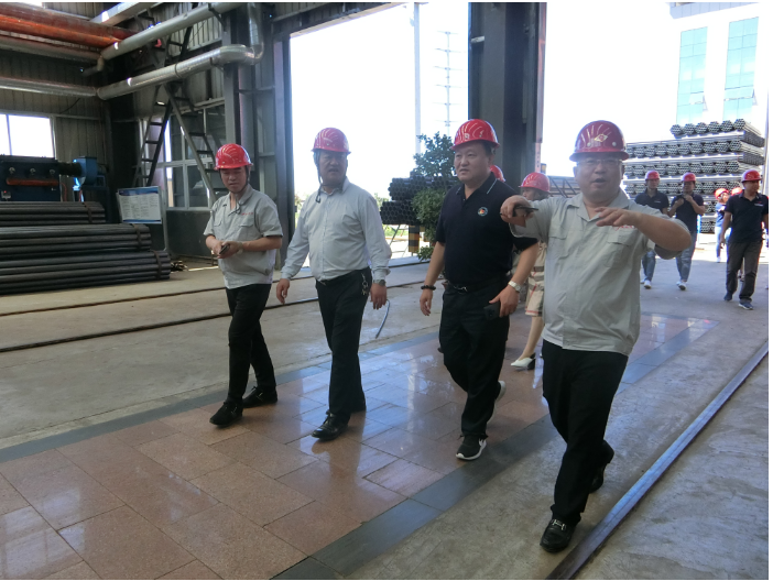 Tout le personnel de « YOUFA international trade co.,ltd » s'est rendu à l'usine Shaanxi Youfa pour étudier et visiter