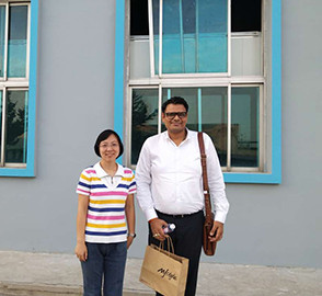 Indian buyers visited and highly praised our factory