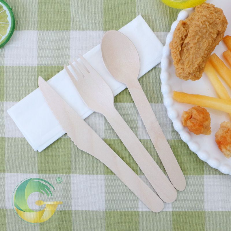Does wooden cutlery have compostable properties?