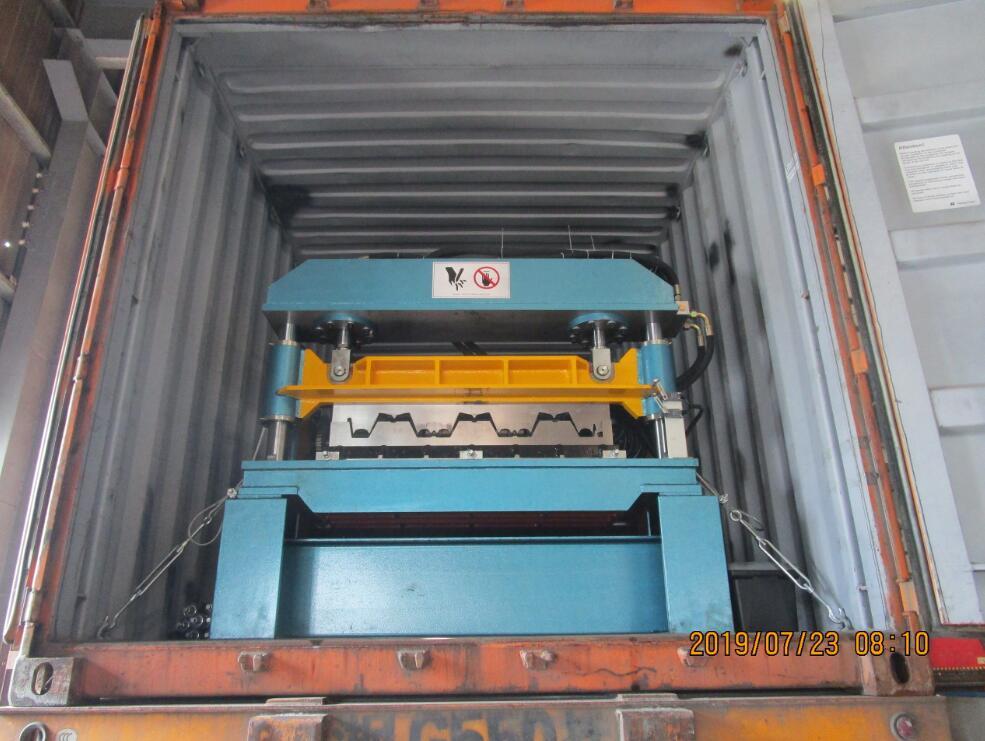 Delivery of metal floor roll forming machine  on July 23,2019